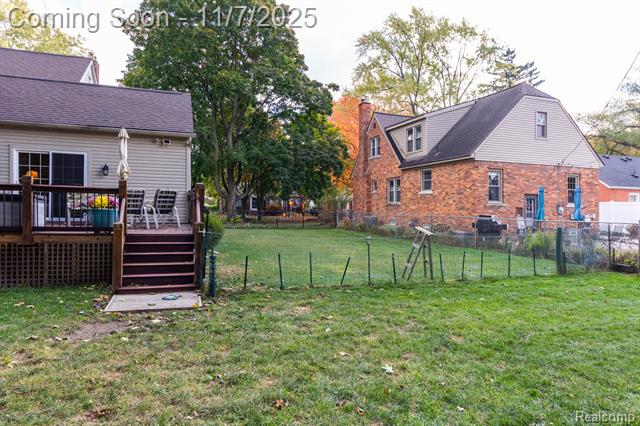 Builiding view thirty six for 9911 Ingram, Livonia, MI. 48150