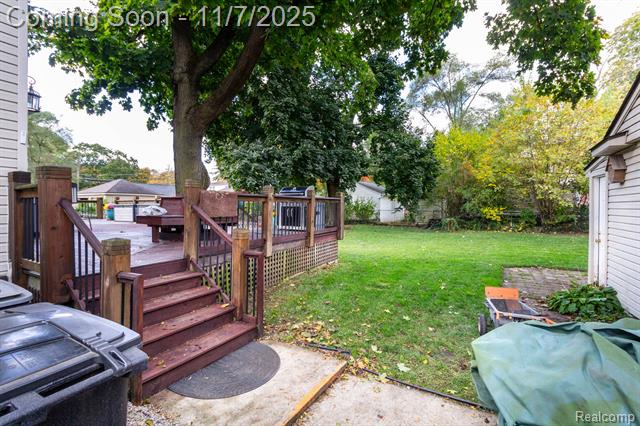 Builiding view thirty two for 9911 Ingram, Livonia, MI. 48150