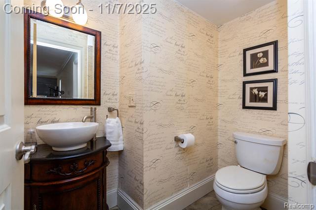 Builiding view thirty for 9911 Ingram, Livonia, MI. 48150