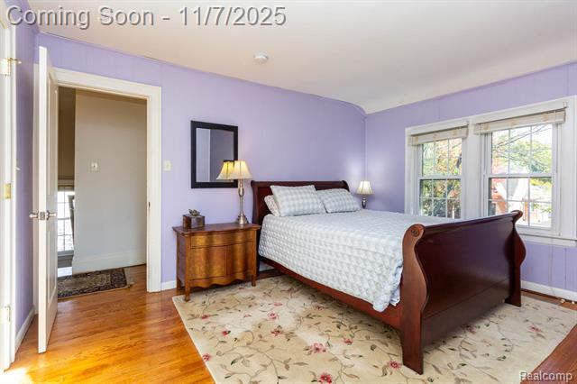 Builiding view twenty five for 9911 Ingram, Livonia, MI. 48150