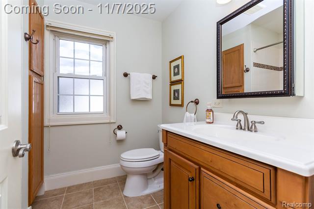 Builiding view twenty six for 9911 Ingram, Livonia, MI. 48150