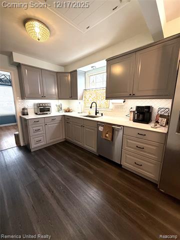 Builiding view eight for 9915 Ingram, Livonia, MI. 48150