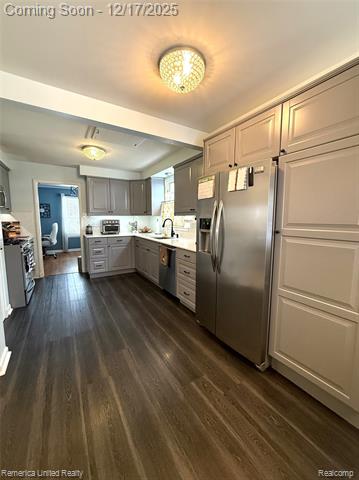 Builiding view six for 9915 Ingram, Livonia, MI. 48150