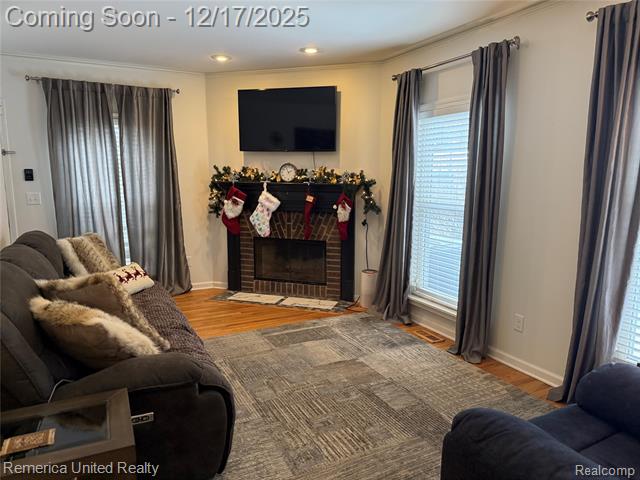 Builiding view sixteen for 9915 Ingram, Livonia, MI. 48150