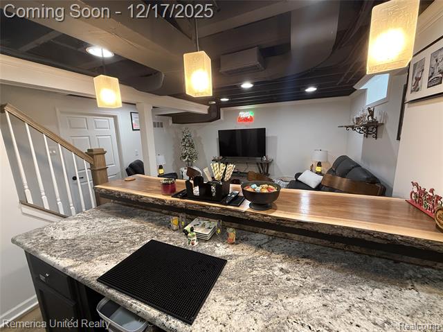 Builiding view twenty eight for 9915 Ingram, Livonia, MI. 48150