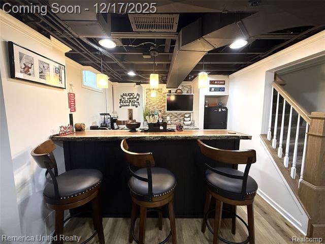 Builiding view twenty four for 9915 Ingram, Livonia, MI. 48150