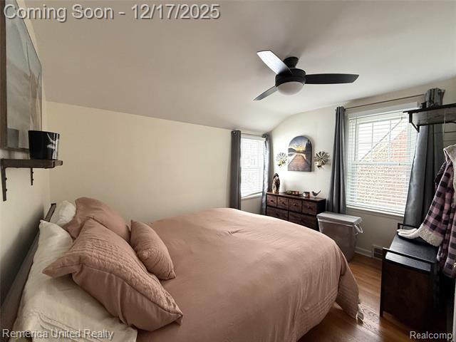 Builiding view twenty one for 9915 Ingram, Livonia, MI. 48150