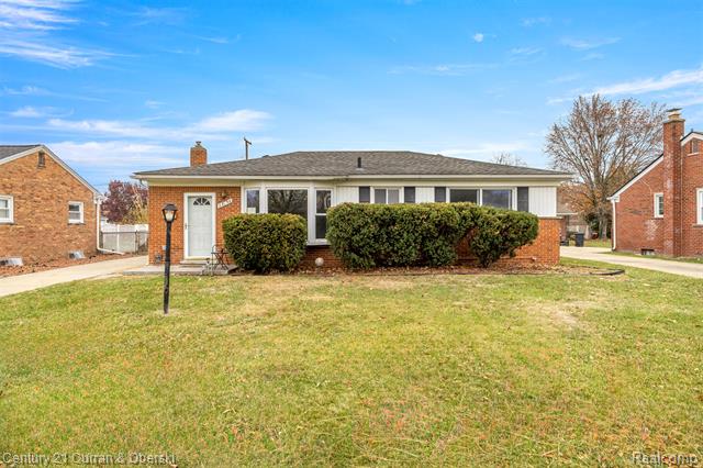 Builiding view one for 35158 Parkdale, Livonia, MI. 48150