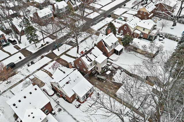 Builiding view twenty four for 11009 Melrose, Livonia, MI. 48150