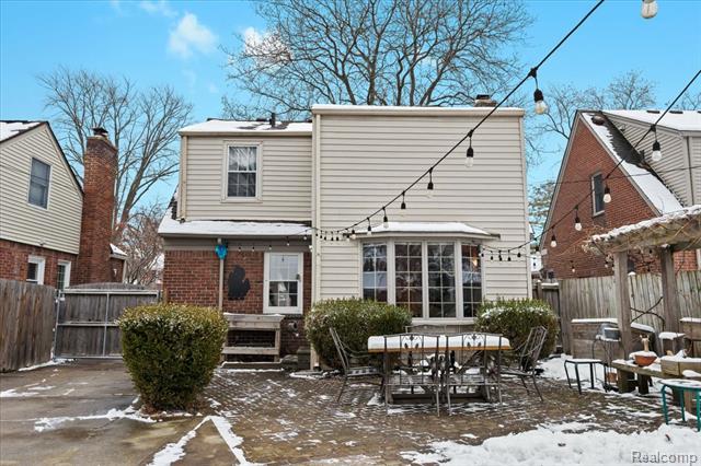 Builiding view twenty for 11009 Melrose, Livonia, MI. 48150