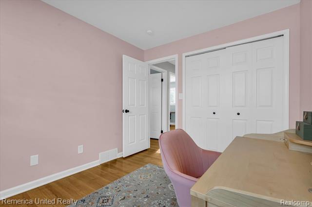 Builiding view fourteen for 35429 Elmira, Livonia, MI. 48150