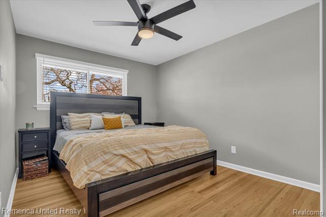 Builiding view ten for 35429 Elmira, Livonia, MI. 48150