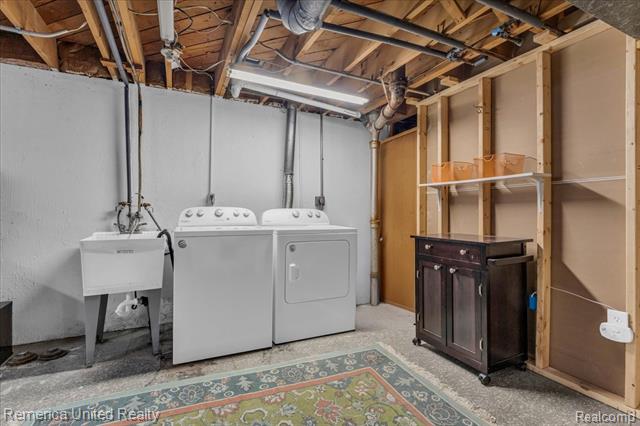 Builiding view twenty four for 35429 Elmira, Livonia, MI. 48150