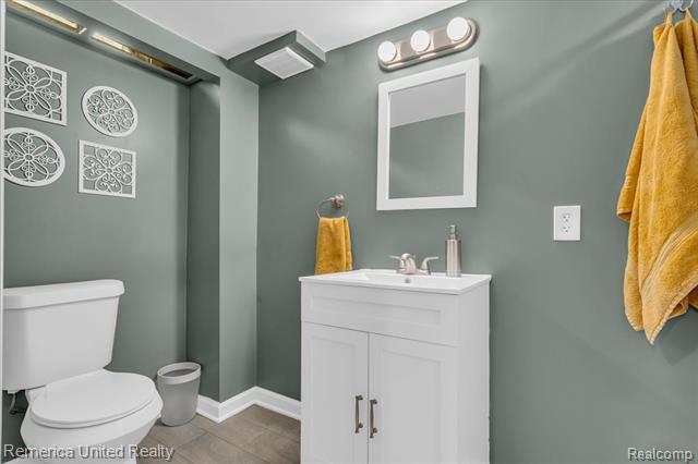 Builiding view twenty two for 35429 Elmira, Livonia, MI. 48150