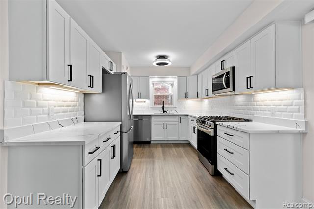 Builiding view six for 11441 Brookfield, Livonia, MI. 48150