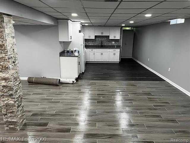 Builiding view twelve for 6577 Lafayette, Dearborn Heights, MI. 48127