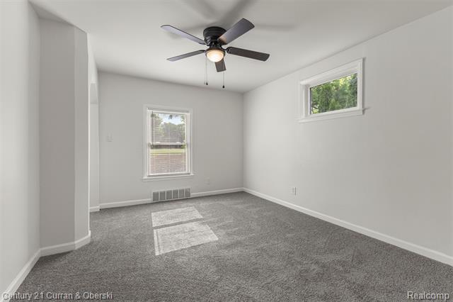 Builiding view three for 6719 Parkland, Dearborn Heights, MI. 48127