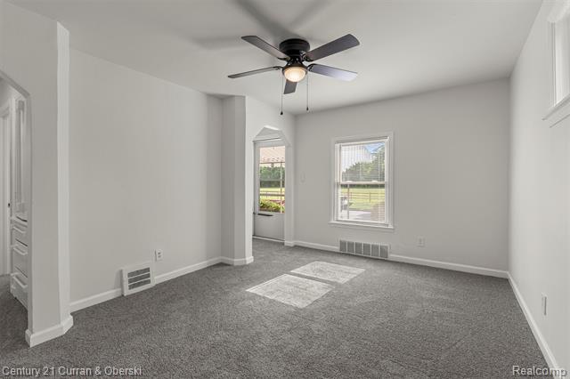 Builiding view two for 6719 Parkland, Dearborn Heights, MI. 48127
