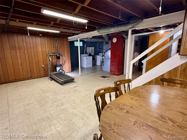 Builiding view fourteen for 28710 Bridge, Garden City, MI. 48135