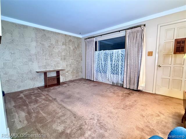 Builiding view six for 28710 Bridge, Garden City, MI. 48135