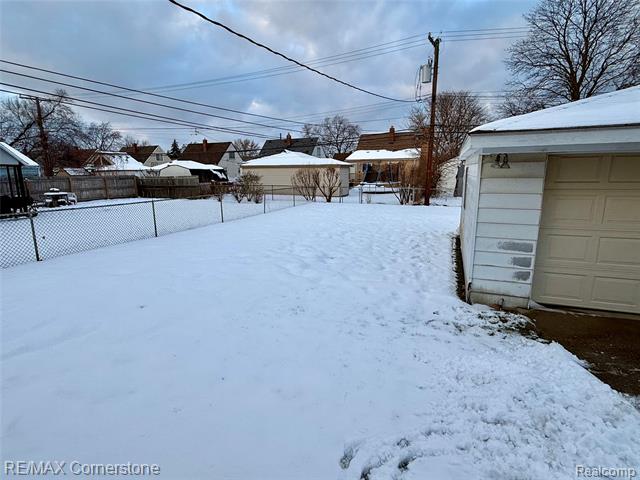 Builiding view sixteen for 28710 Bridge, Garden City, MI. 48135