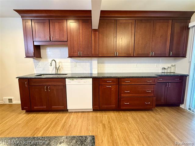 Builiding view two for 28710 Bridge, Garden City, MI. 48135