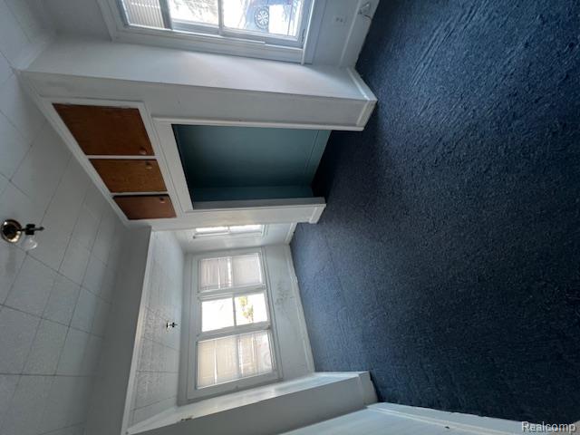 Builiding view eight for 6373 Heyden, Dearborn Heights, MI. 48127