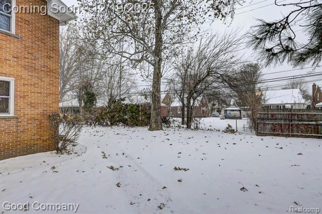 Builiding view thirty four for 6958 Town, Dearborn Heights, MI. 48127