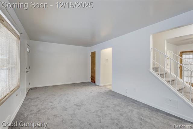 Builiding view three for 6958 Town, Dearborn Heights, MI. 48127