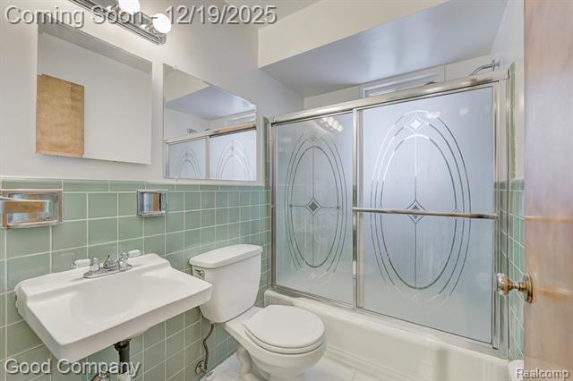 Builiding view twenty one for 6958 Town, Dearborn Heights, MI. 48127