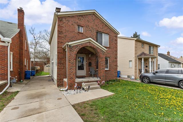 Builiding view one for 6795 Heyden, Dearborn Heights, MI. 48127