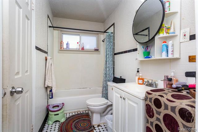 Builiding view fifteen for 7420 Cavell, Westland, MI. 48185