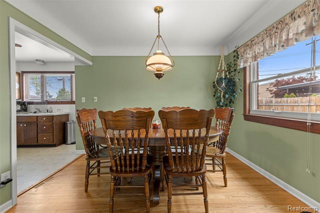 Builiding view five for 27240 W Pleasant Ridge, Dearborn Heights, MI. 48127