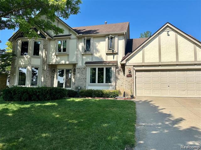 Builiding view one for 24397 Venice, Novi, MI. 48374