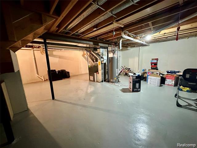 Builiding view thirty two for 24397 Venice, Novi, MI. 48374