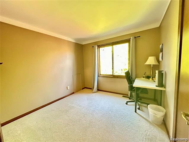 Builiding view twenty one for 24397 Venice, Novi, MI. 48374