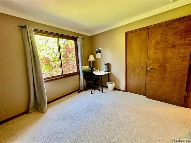 Builiding view twenty two for 24397 Venice, Novi, MI. 48374