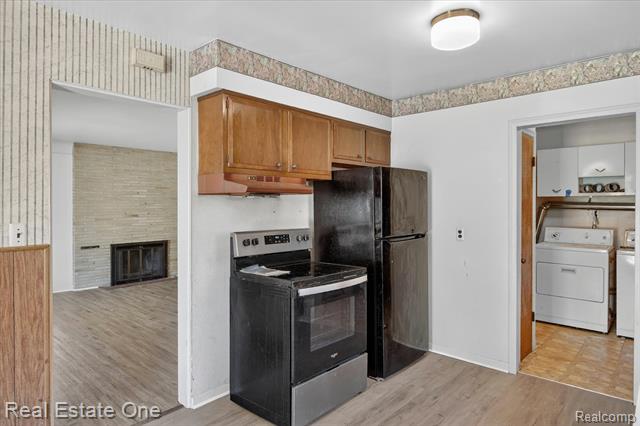 Builiding view nine for 7420 Drexel, Dearborn Heights, MI. 48127