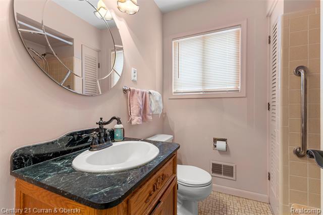 Builiding view fourteen for 7941 Charlesworth, Dearborn Heights, MI. 48127