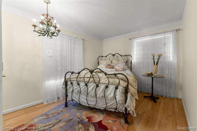 Builiding view nineteen for 7941 Charlesworth, Dearborn Heights, MI. 48127