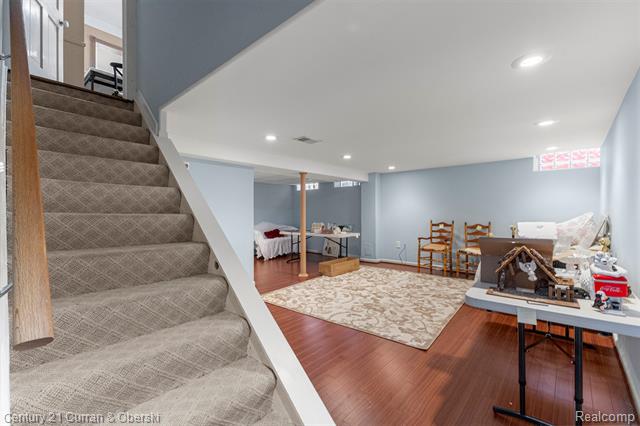 Builiding view twenty two for 7941 Charlesworth, Dearborn Heights, MI. 48127