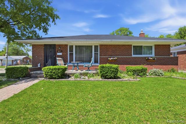 Builiding view four for 8271 Arnold, Dearborn Heights, MI. 48127