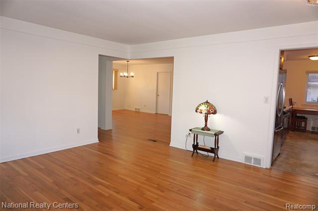 Builiding view four for 8563 Cavell, Westland, MI. 48185