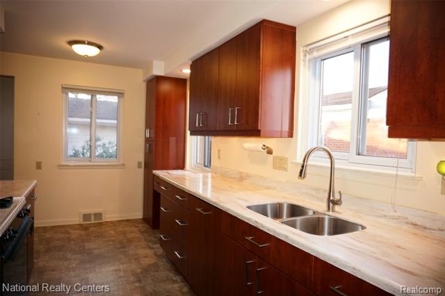 Builiding view seven for 8563 Cavell, Westland, MI. 48185