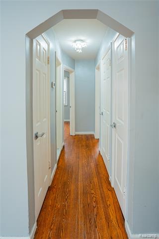 Builiding view nine for 8467 Riverview, Dearborn Heights, MI. 48127