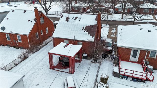 Builiding view thirty five for 8467 Riverview, Dearborn Heights, MI. 48127