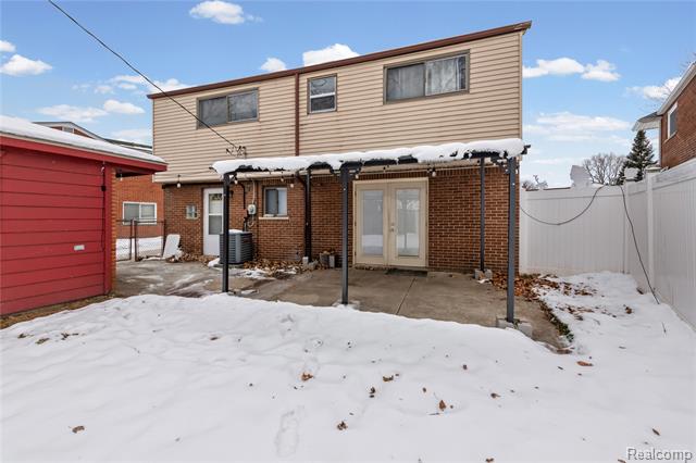 Builiding view nineteen for 31015 Mackenzie, Westland, MI. 48185