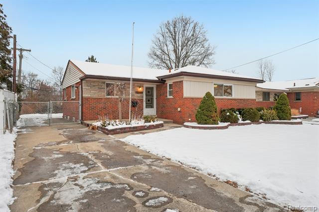 Builiding view four for 28312 Mackenzie, Westland, MI. 48185