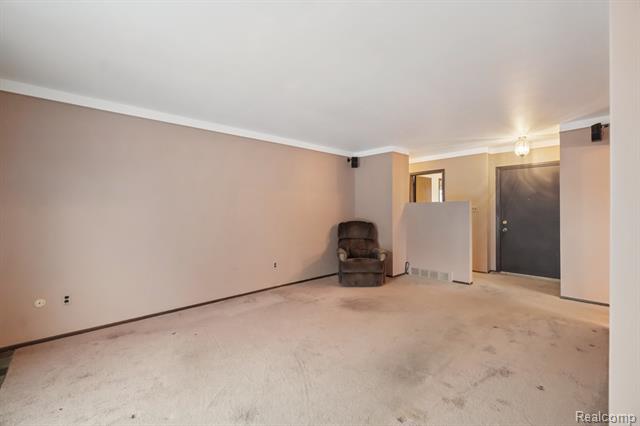 Builiding view six for 28312 Mackenzie, Westland, MI. 48185