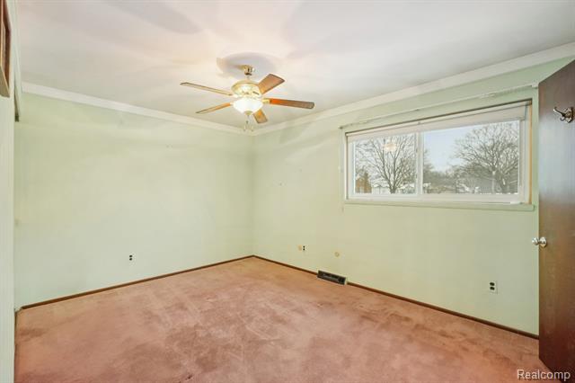 Builiding view thirteen for 28312 Mackenzie, Westland, MI. 48185